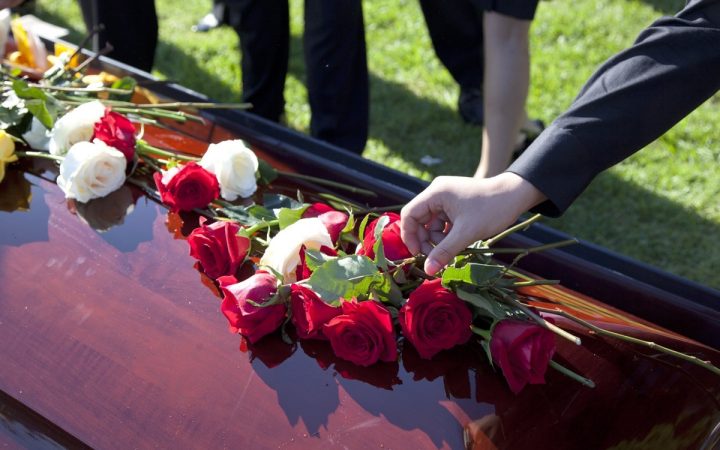 What to Do When Death Happens | Ivor Thomas Funerals